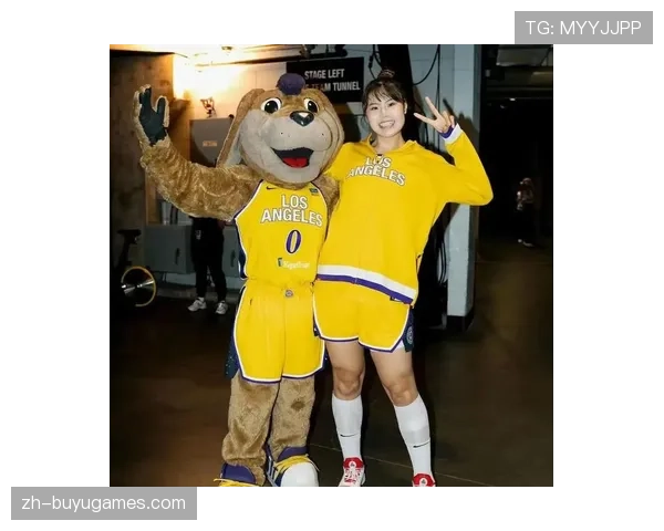 李月汝签约现场：中国女篮中锋的WNBA新征程